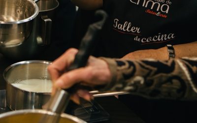 Talleres de cocina en Sevilla: descubre una experiencia única en El Mercado de Enma