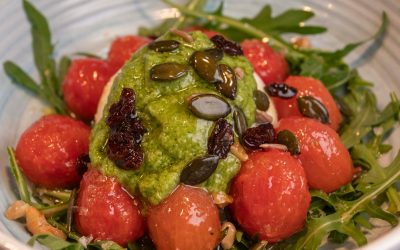 Los sabores del verano: cómo nuestro restaurante celebra la temporada con productos frescos y platos especiales.